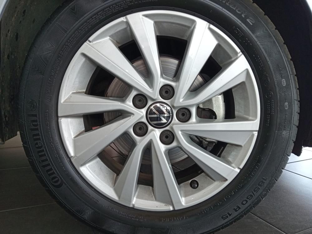 Volkswagen N/A 1.6 Life Tipt