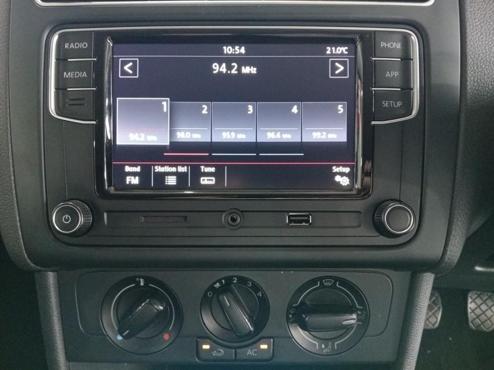 Volkswagen Polo Vivo Hatch 1.4 Trendline