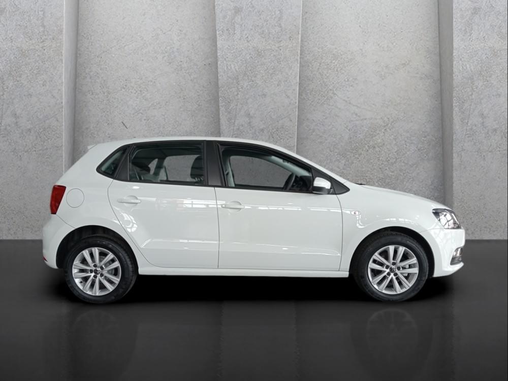 Volkswagen Polo Vivo Hatch 1.6 Comfortline Tiptronic