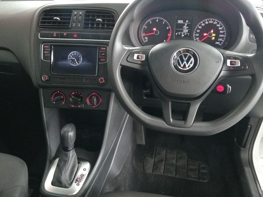 Volkswagen Polo Vivo Hatch 1.6 Comfortline Tiptronic