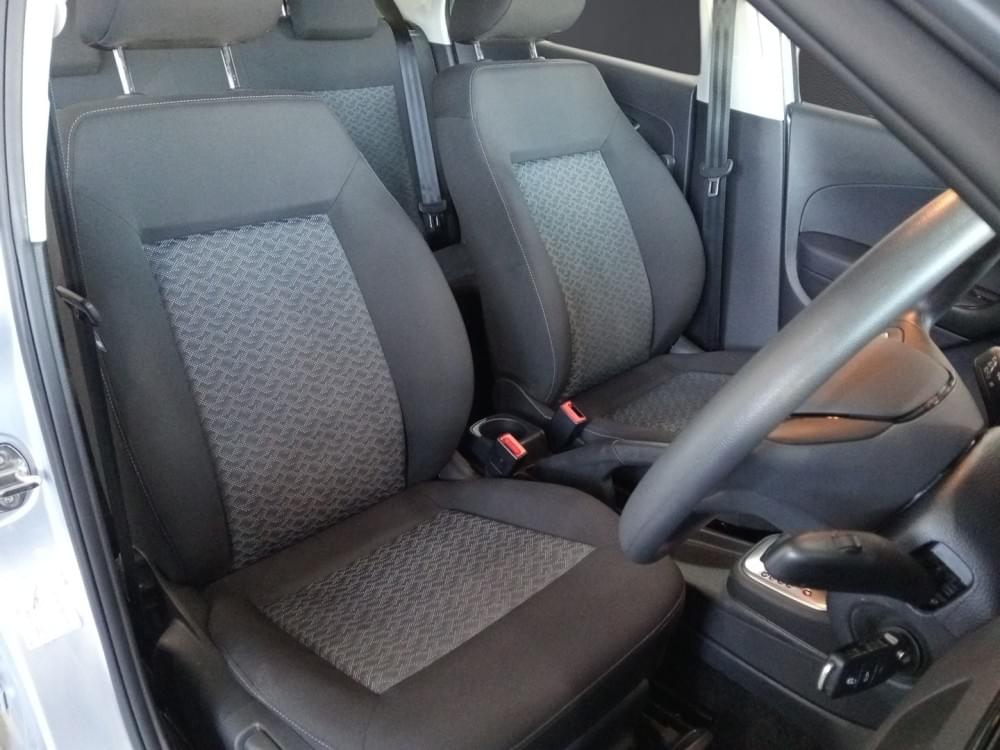 Volkswagen Polo Vivo Hatch 1.6 Life Tipt