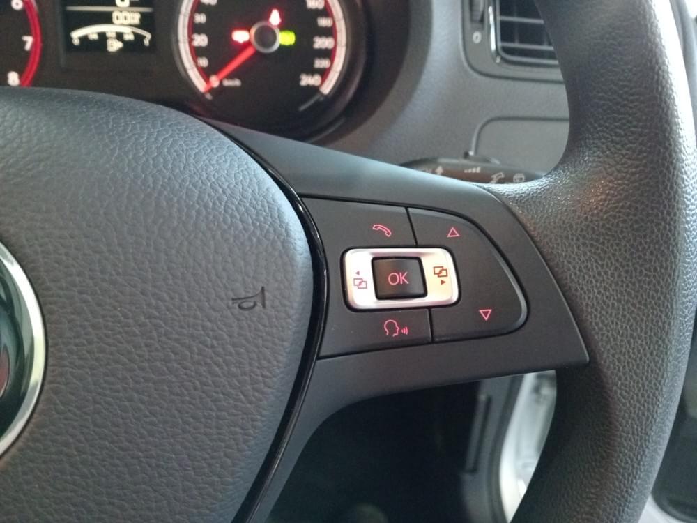 Volkswagen Polo Vivo Hatch 1.6 Life Tipt