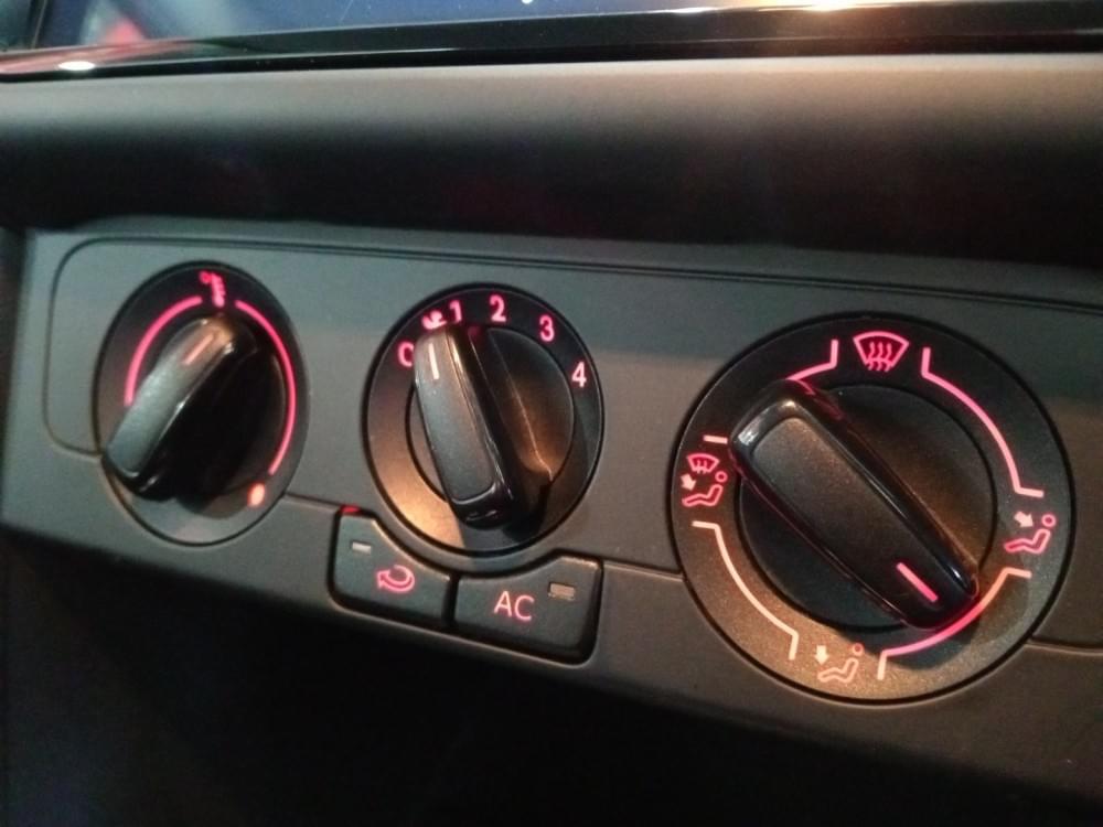 Volkswagen Polo Vivo Hatch 1.6 Life Tipt
