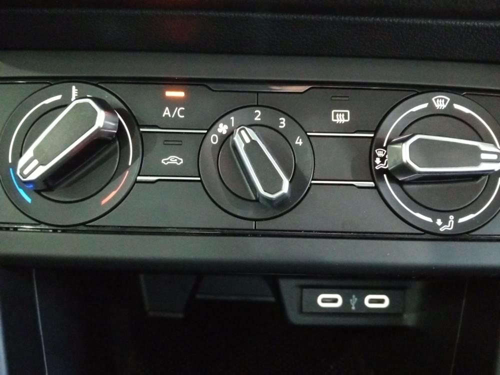 Volkswagen Polo Hatch 1.0 Tsi