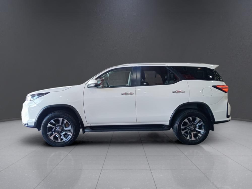Toyota Fortuner 2.4 Gd-6 Rb 6At