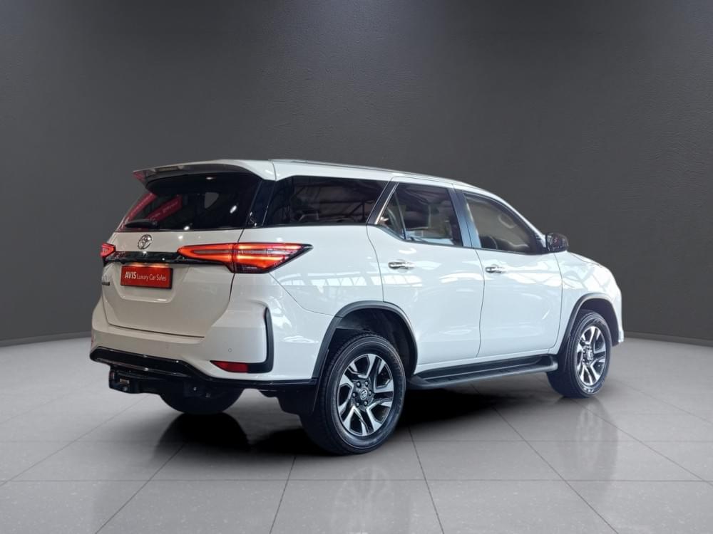 Toyota Fortuner 2.4 Gd-6 Rb 6At
