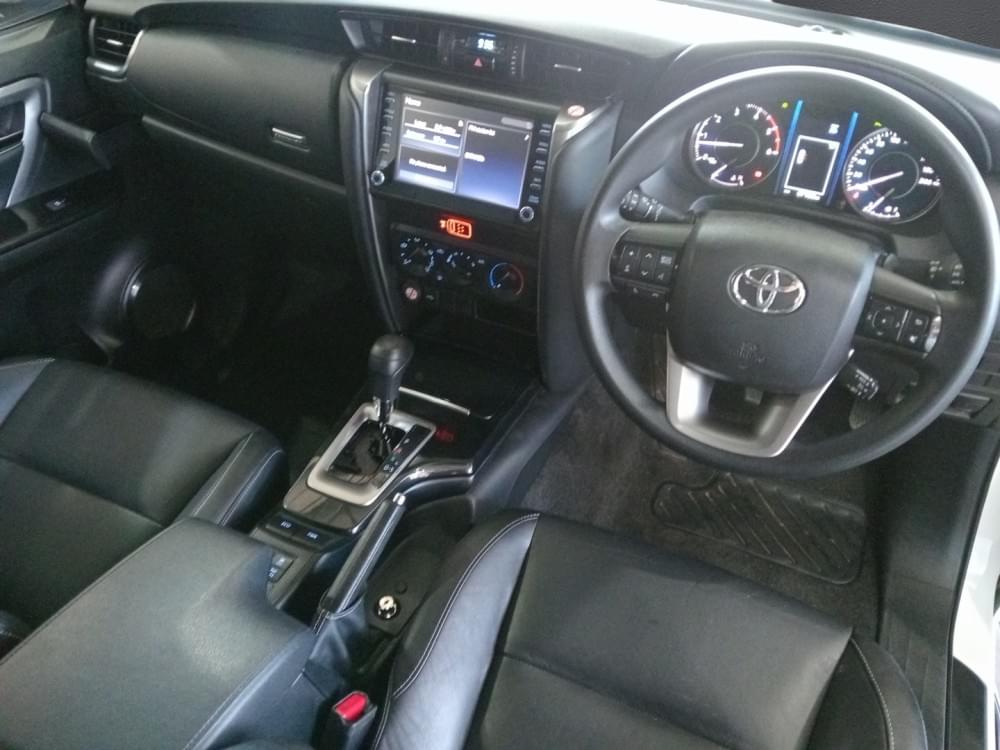 Toyota Fortuner 2.4 Gd-6 Rb 6At