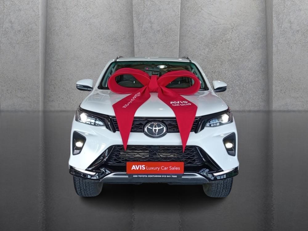 Toyota Fortuner 2.4 Gd-6 Rb At