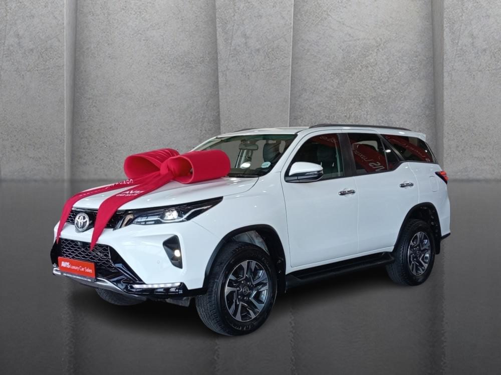 Toyota Fortuner 2.4 Gd-6 Rb At