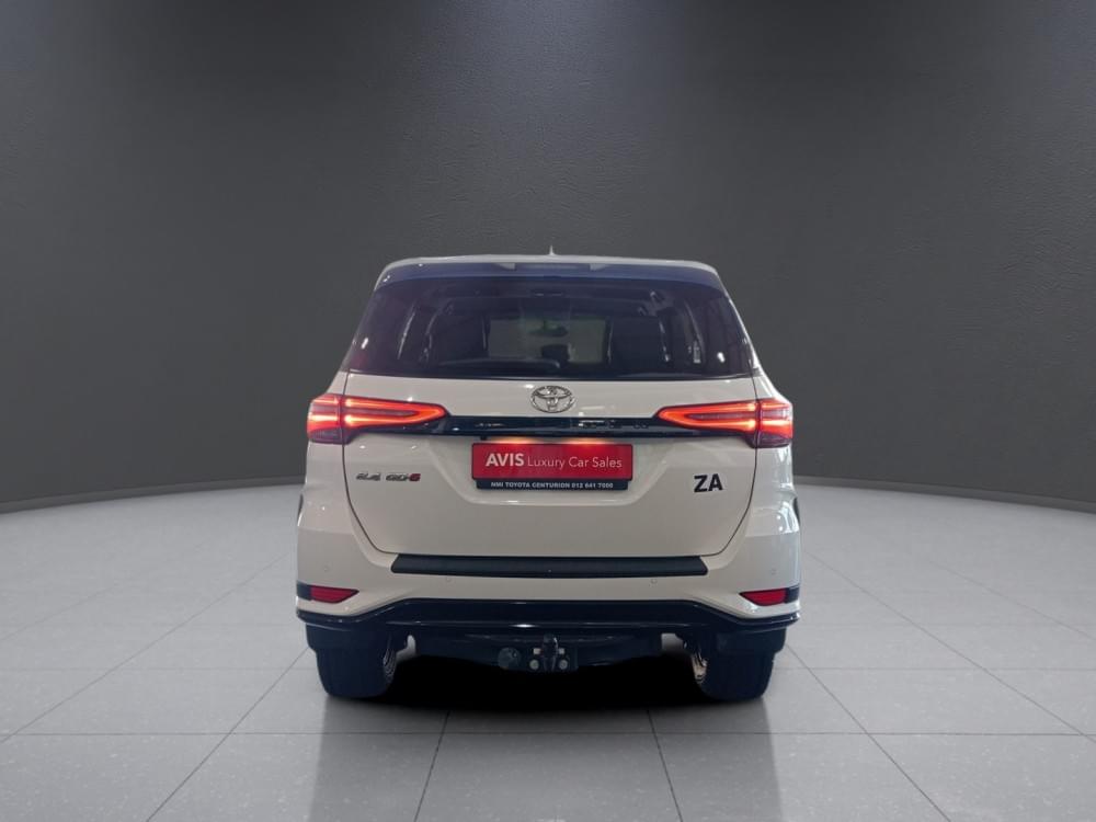 Toyota Fortuner 2.4 Gd-6 Rb 6At