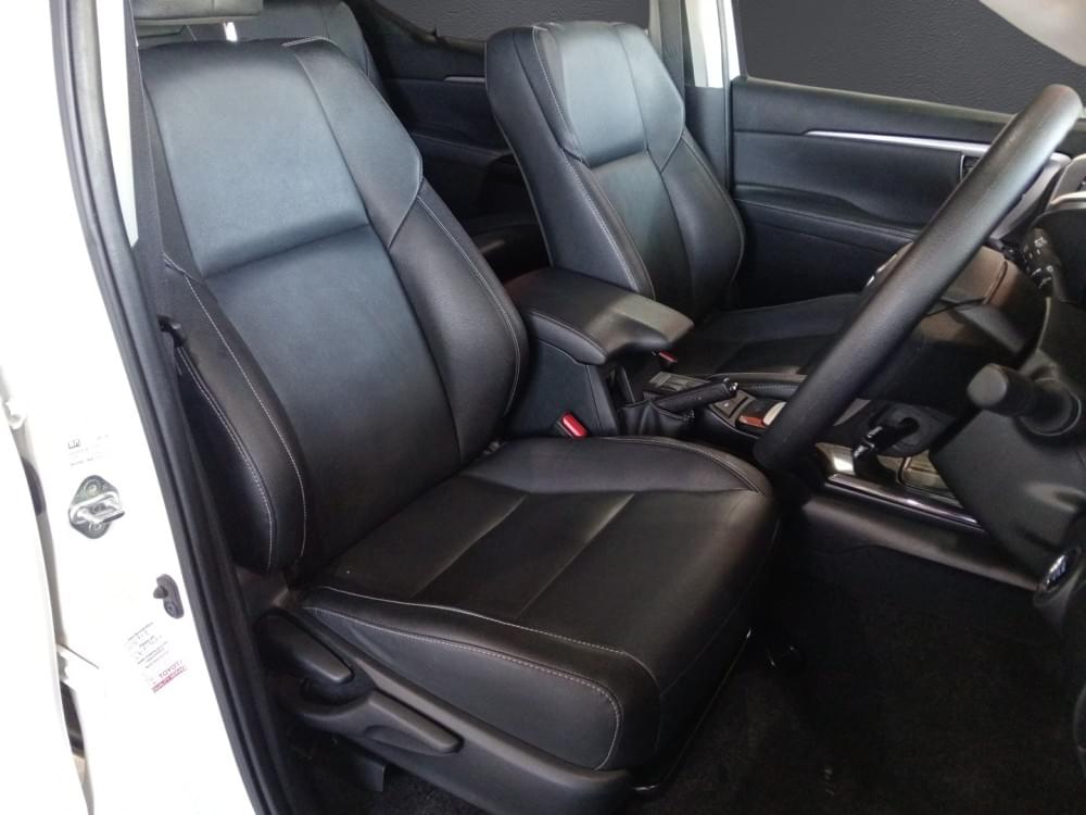 Toyota Fortuner 2.4 Gd-6 Rb 6At