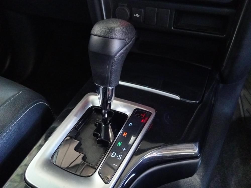 Toyota Fortuner 2.4 Gd-6 Rb 6At