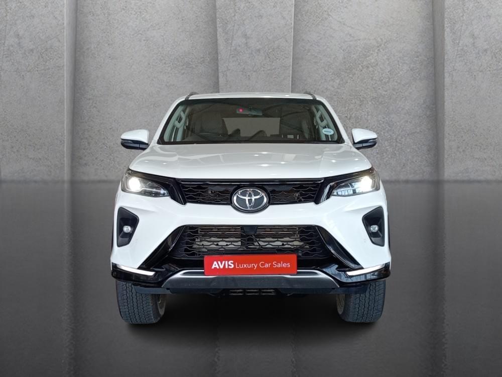 Toyota Fortuner 2.4 Gd-6 Rb At