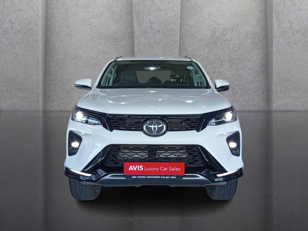 Toyota Fortuner 2.4 Gd-6 Rb At