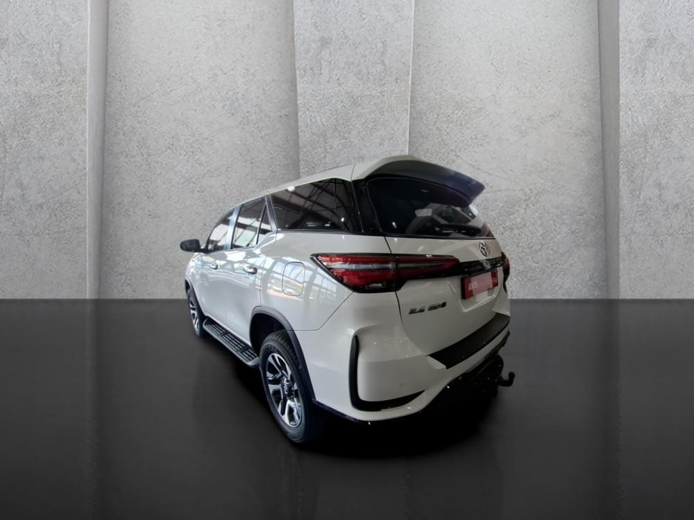 Toyota Fortuner 2.4 Gd-6 Rb 6At