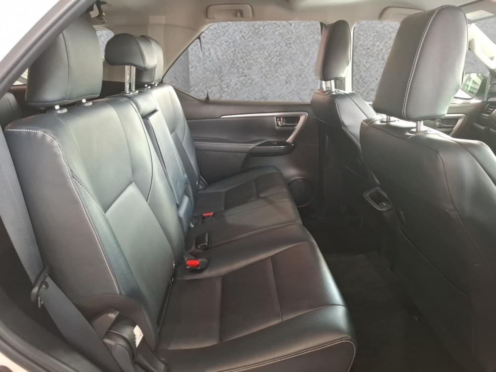 Toyota Fortuner 2.4 Gd-6 Rb 6At