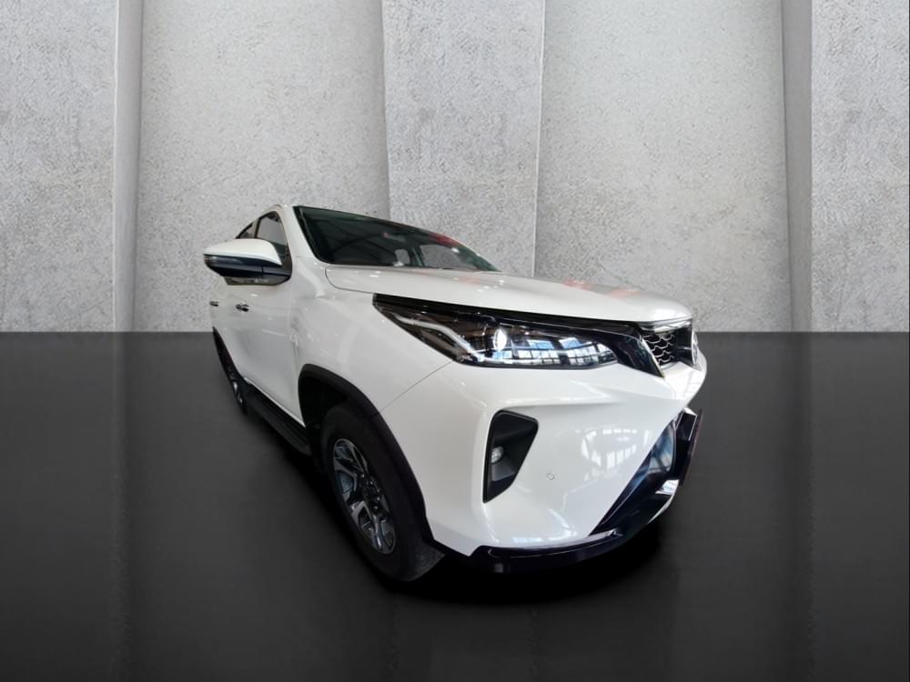 Toyota Fortuner 2.4 Gd-6 Rb 6At