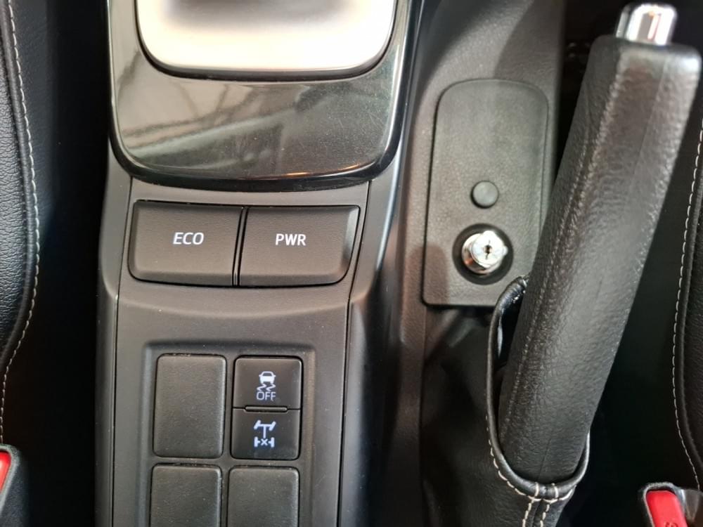 Toyota Fortuner 2.4 Gd-6 Rb 6At