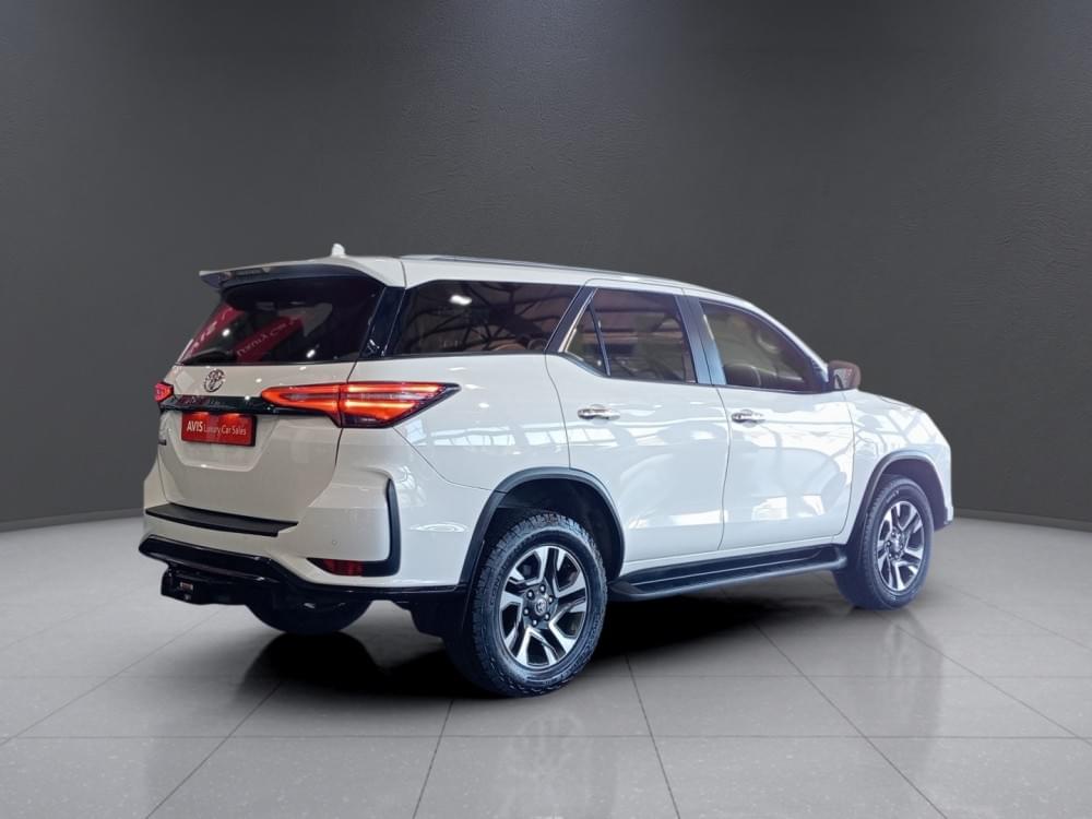 Toyota Fortuner 2.8 Gd-6 Rb At