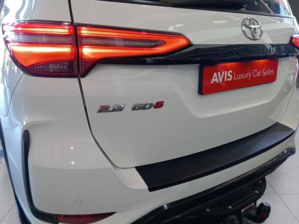 Toyota Fortuner 2.8 Gd-6 Rb At