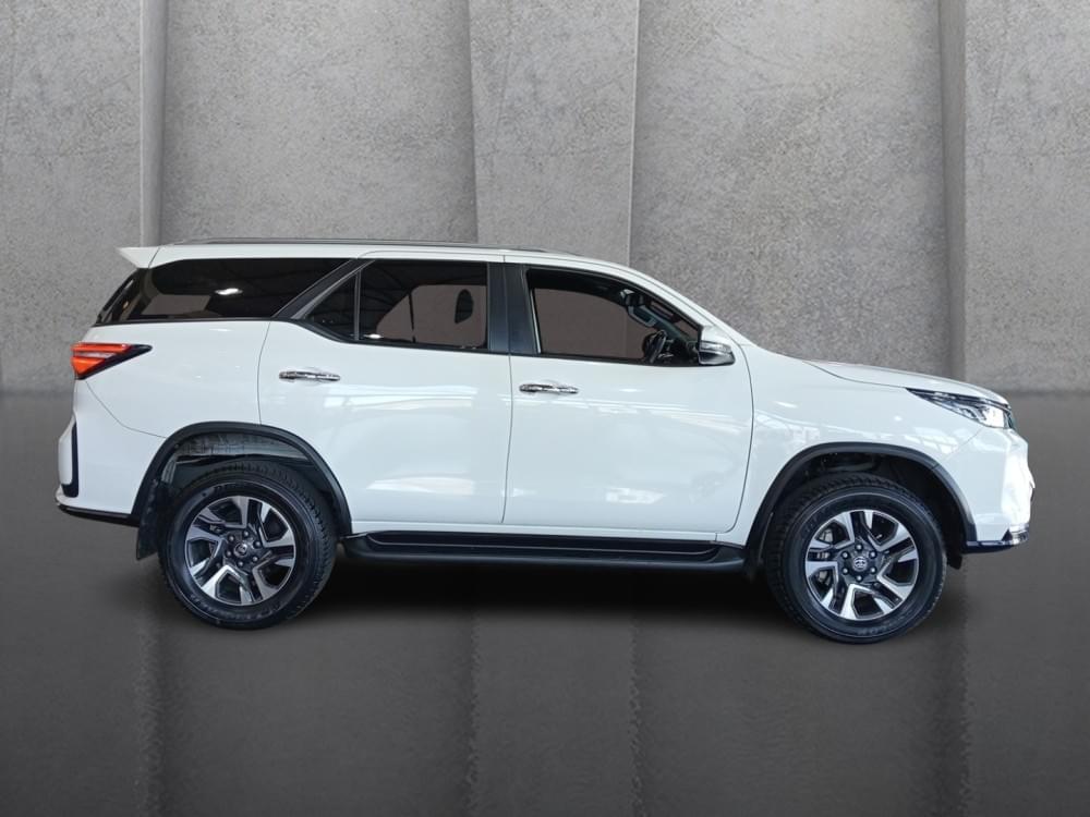 Toyota Fortuner 2.8 Gd-6 Rb At