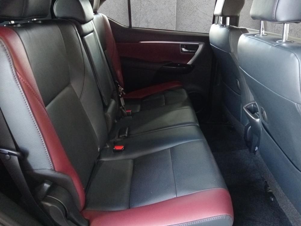 Toyota Fortuner 2.8 Gd-6 Rb At