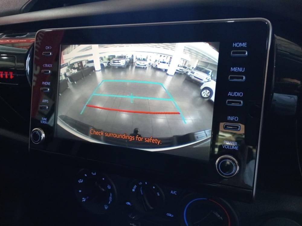 Toyota Hilux 2.4 Gd-6 Raider D Cab At