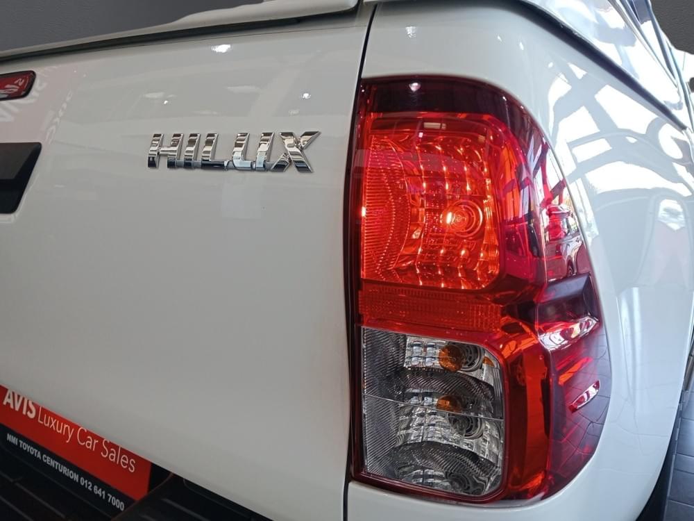 Toyota Hilux 2.4 Gd-6 Raider D Cab At