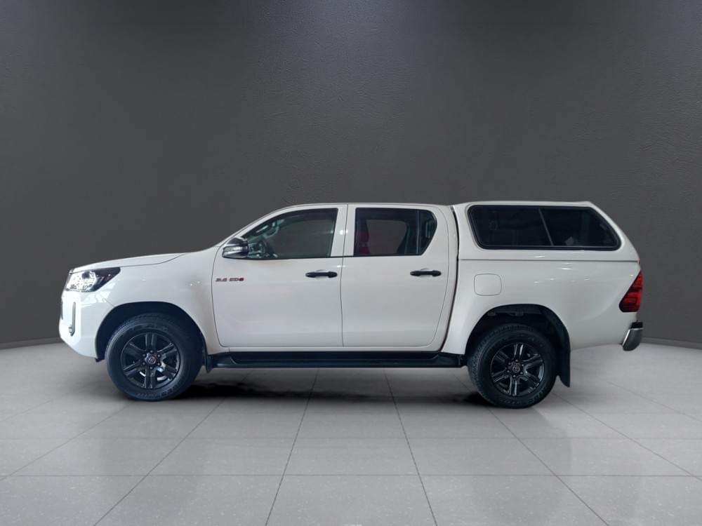 Toyota N/A 2.4 Gd-6 Raider D Cab At