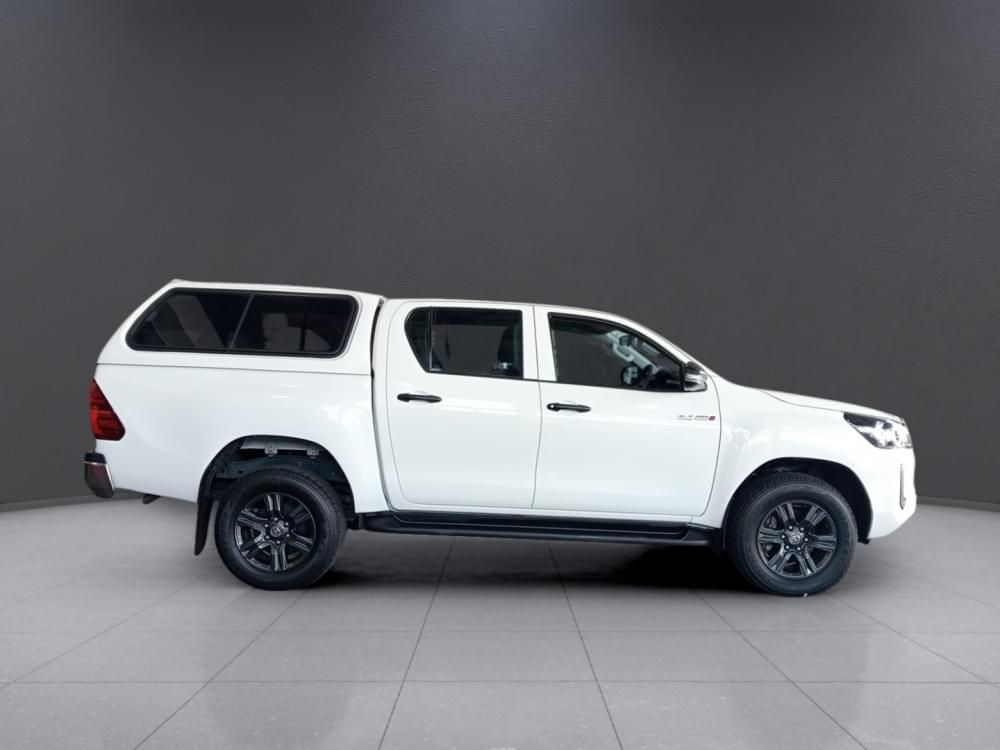 Toyota N/A 2.4 Gd-6 Raider D Cab At