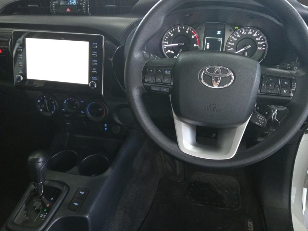 Toyota N/A 2.4 Gd-6 Raider D Cab At