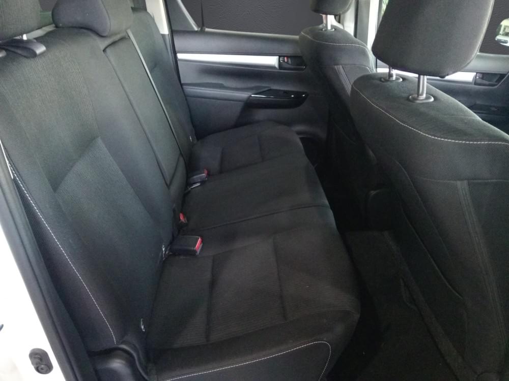 Toyota N/A 2.4 Gd-6 Raider D Cab At