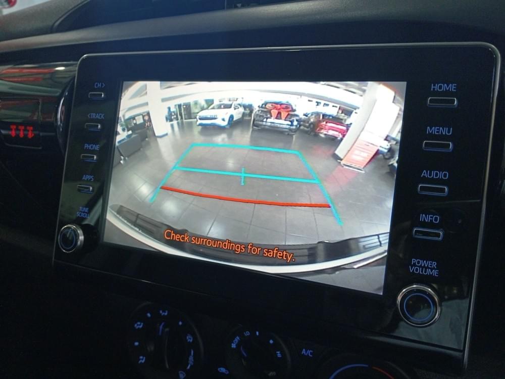 Toyota N/A 2.4 Gd-6 Raider D Cab At