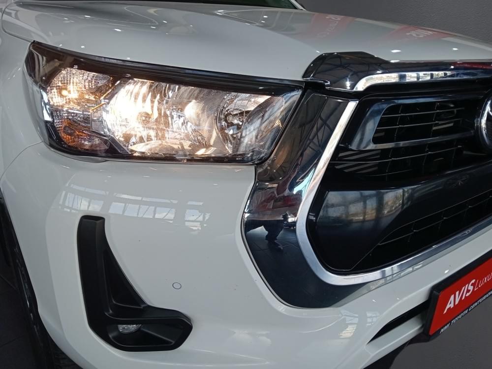 Toyota N/A 2.4 Gd-6 Raider D Cab At