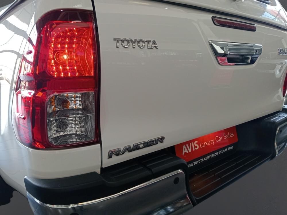 Toyota N/A 2.4 Gd-6 Raider D Cab At