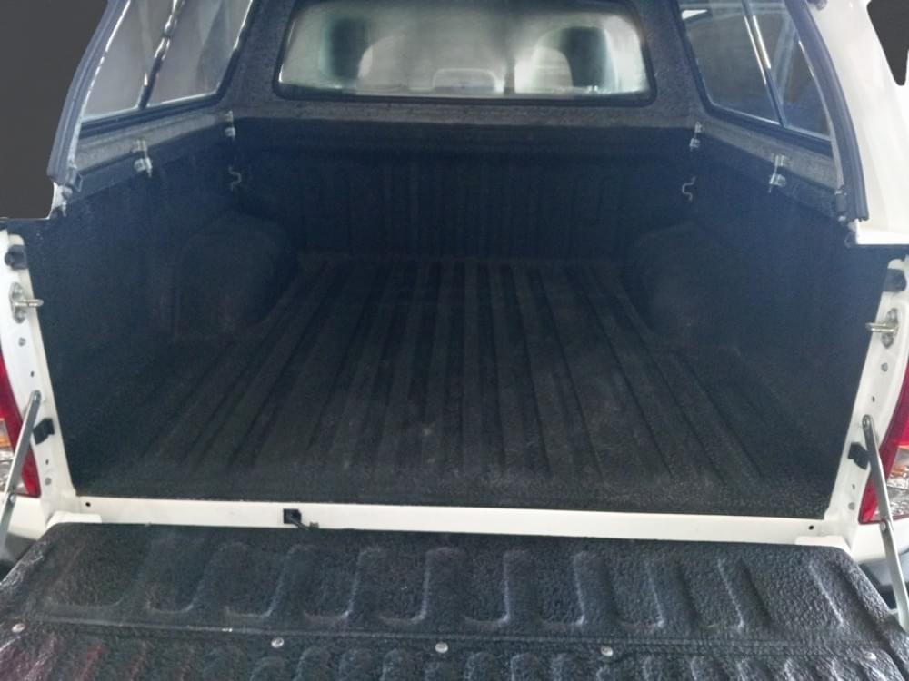 Toyota N/A 2.4 Gd-6 Raider D Cab At