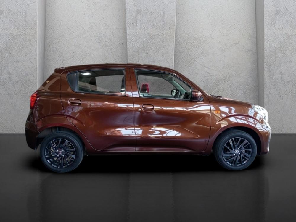 Toyota Vitz 1.0 Xr Amt