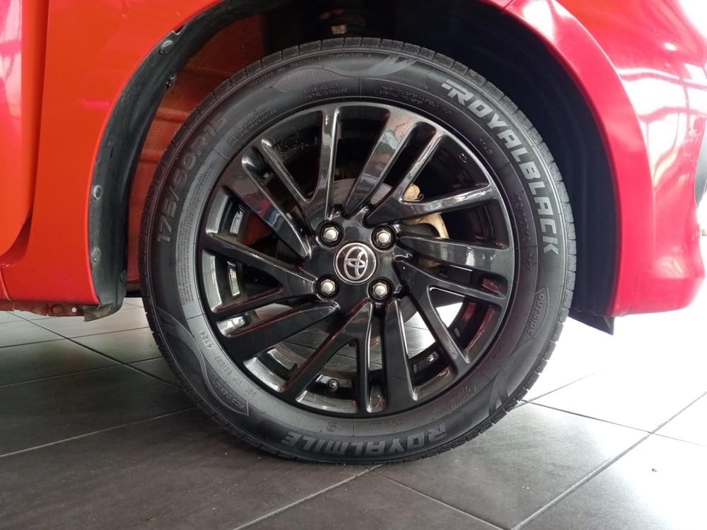 Toyota Vitz 1.0 Xr Amt