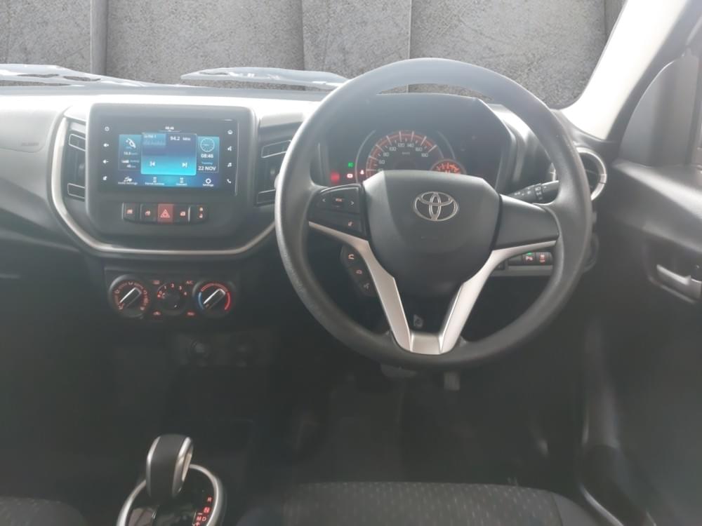 Toyota Vitz 1.0 Xr Amt