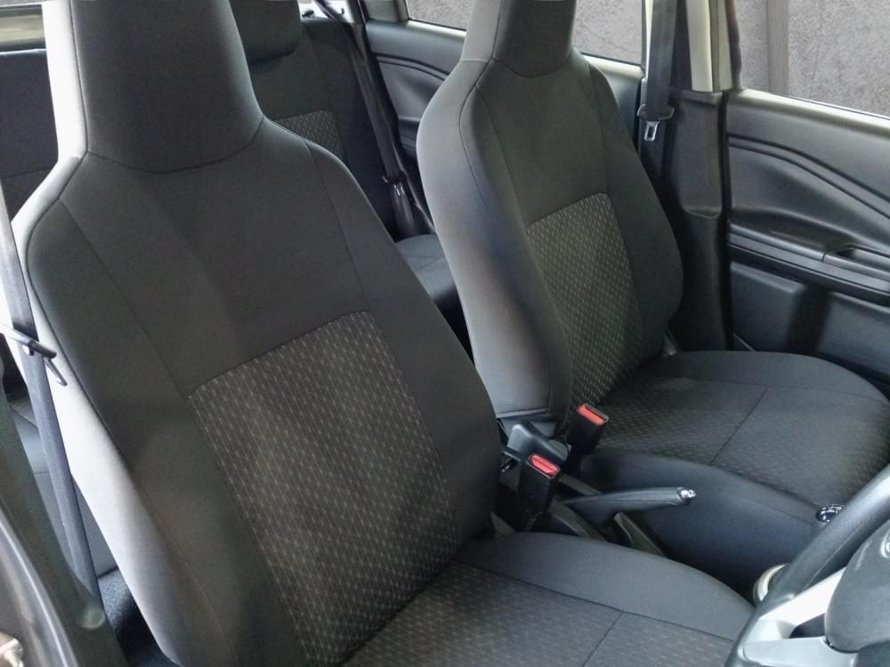 Toyota Vitz 1.0 Xr