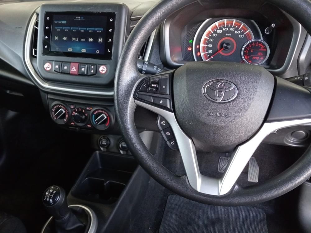 Toyota Vitz 1.0 Xr