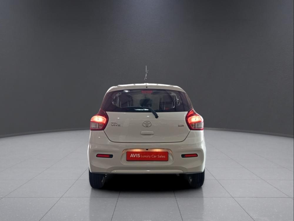 Toyota Vitz 1.0 Xr Amt