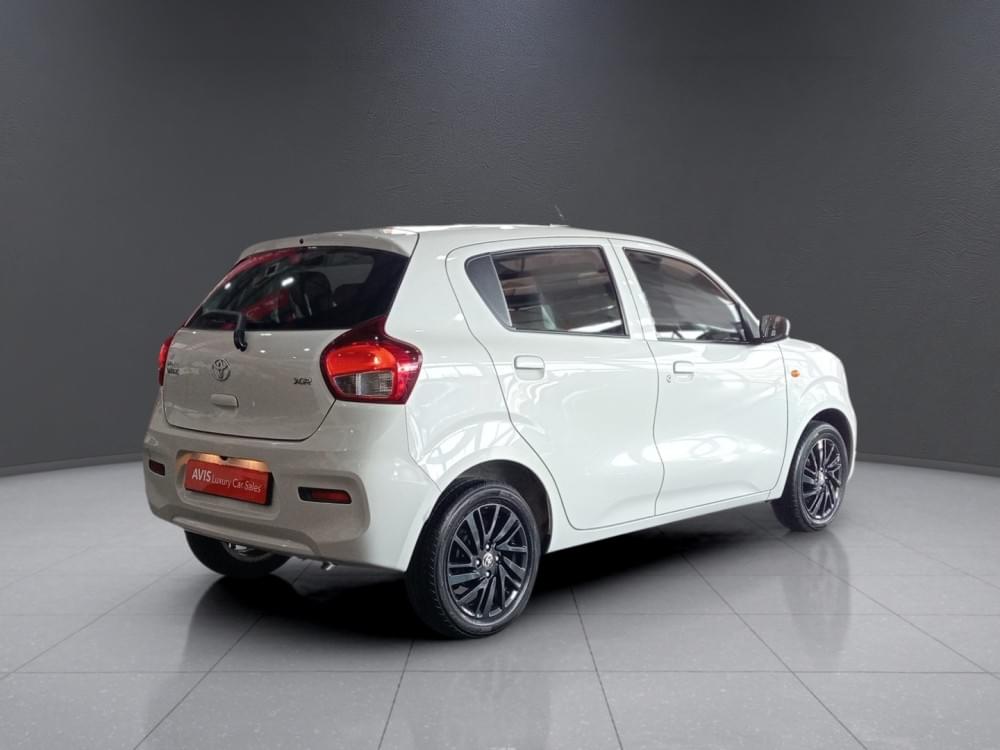 Toyota Vitz 1.0 Xr Amt