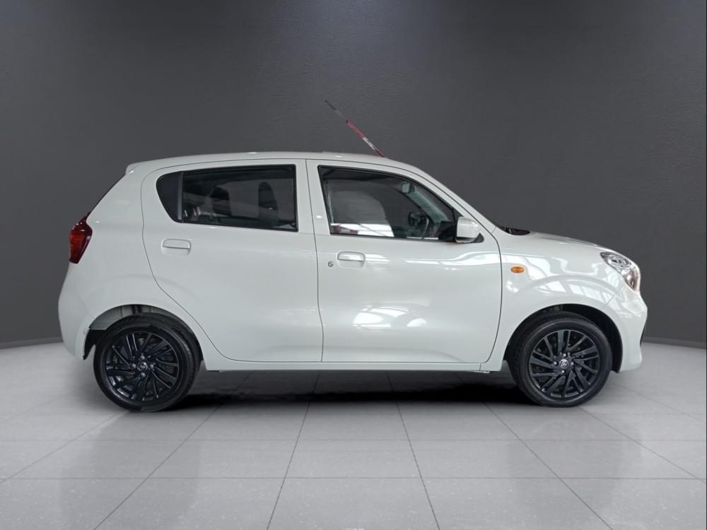 Toyota Vitz 1.0 Xr Amt