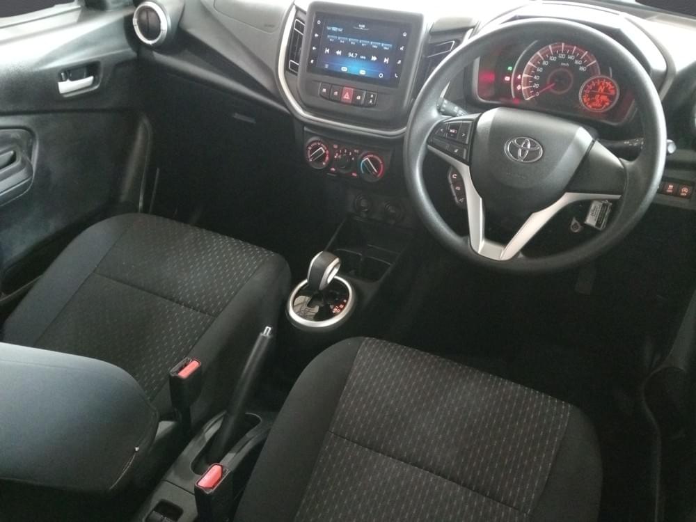 Toyota Vitz 1.0 Xr Amt