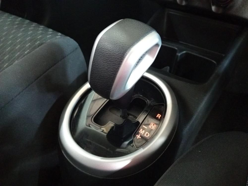 Toyota Vitz 1.0 Xr Amt