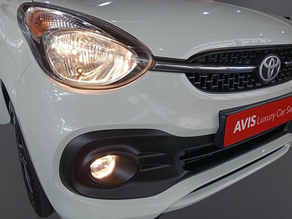 Toyota Vitz 1.0 Xr Amt