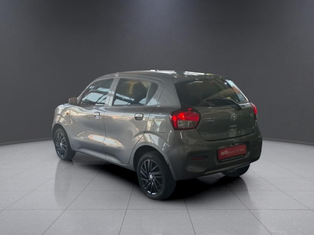 Toyota Vitz 1.0 Xr Mt