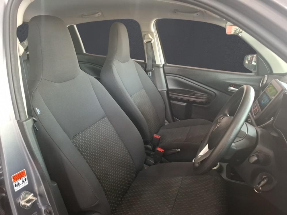 Toyota Vitz 1.0 Xr Mt