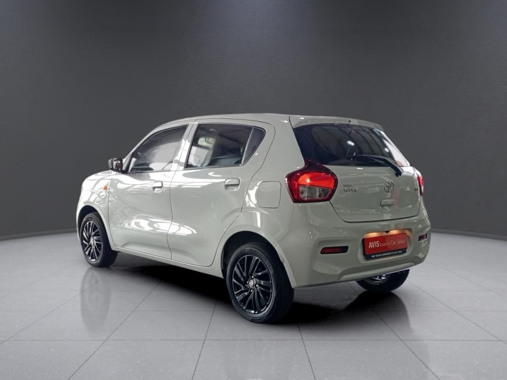 Toyota Vitz 1.0 Xr Mt